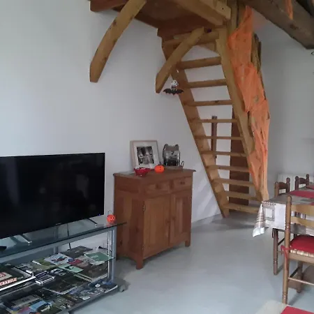 Aux Delices De Saleix Semesterbostad *